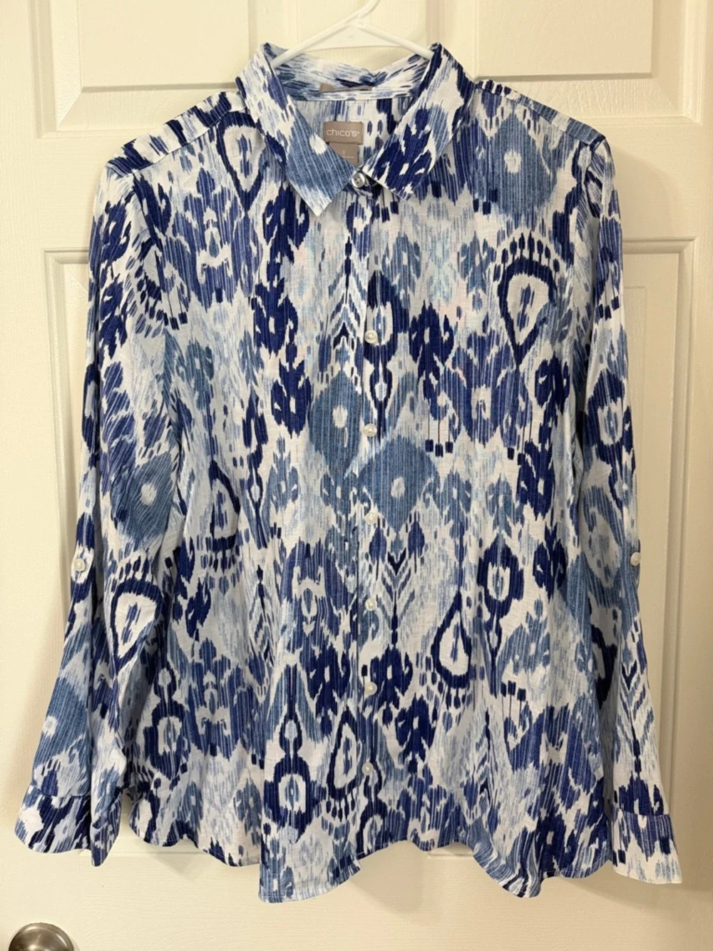 Chico's No Iron Linen Long Sleeve Button Up Tunic in blue & white Ikat Print - Picture 1 of 6